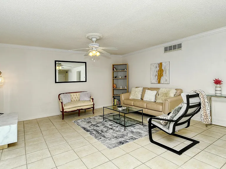 1877 Toucan Way #400 — Photo 6