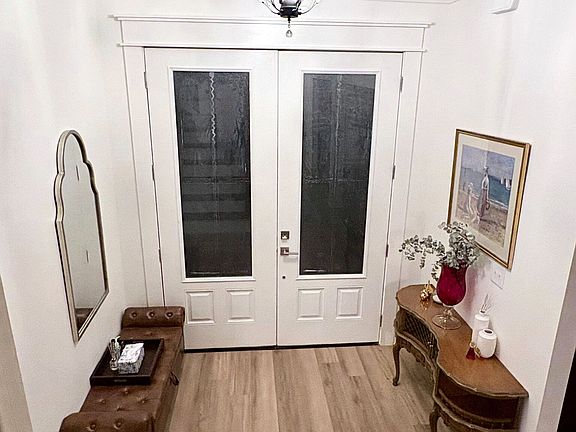 4th image of 211 Cobb St