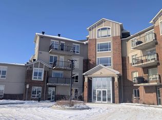 Holland Gardens, Edmonton, AB T5A 0A8