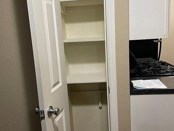5th image of 2107 W Pinecrest Dr #7-C-9
