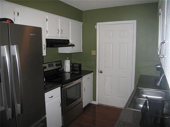 3rd image of 4446 Bonnie Brae Dr