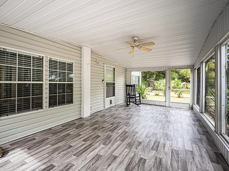 6226 Florence St — Photo 3