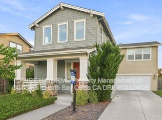 1581 Country Manor Dr, Santa Rosa, CA 95403