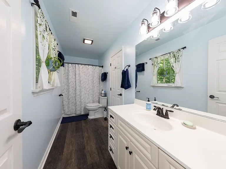120 Timberwood Dr — Photo 8