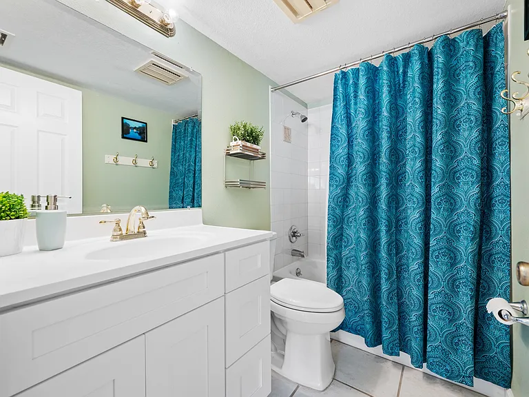 3301 Crystal Ct #D — Photo 17