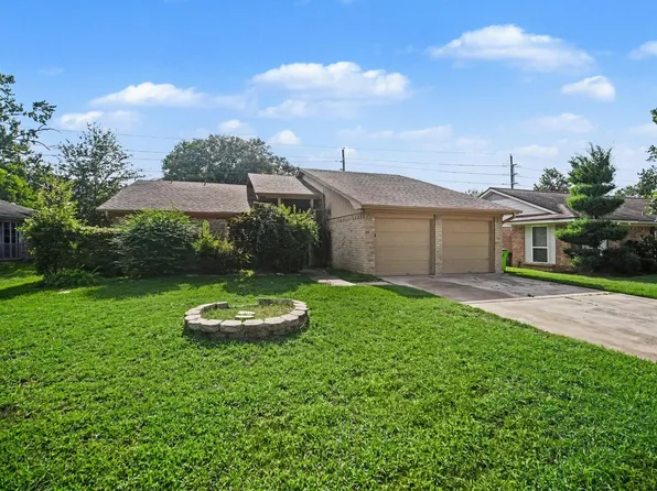 5111 Blueberry Hill Dr, Houston, TX 77084