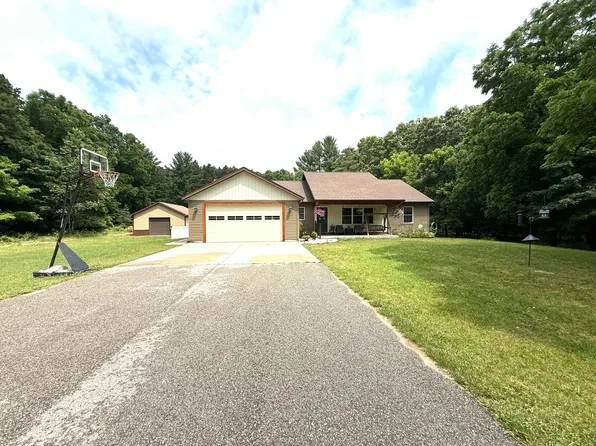 6024 Hancock Rd, Montague, MI 49437