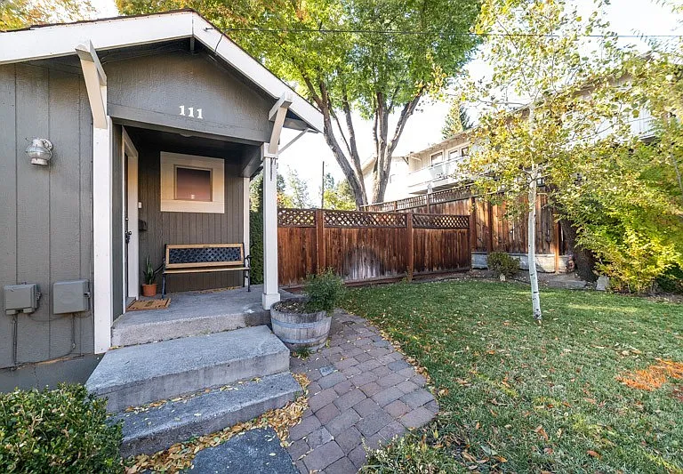 111 Bond St — Photo 2