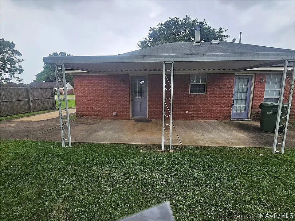 1624 Vista View Dr — Photo 3