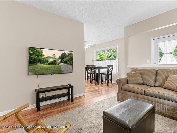 5th image of 3203 Birch Row Dr