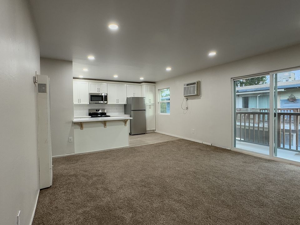 1st image of 135 Muir Rd APT C
