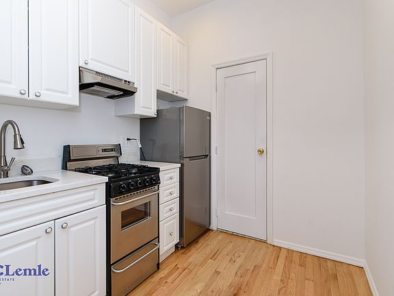 5th image of 305 E 78th St #1D