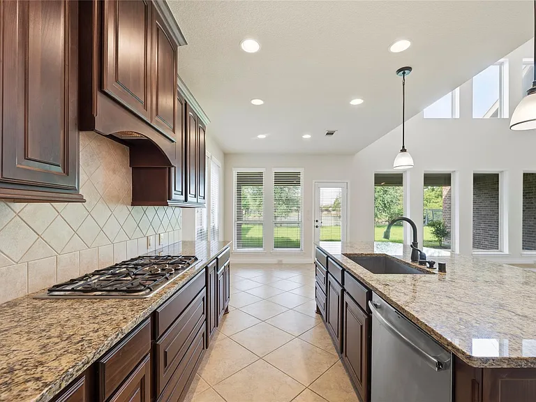 20323 Mary Point Ln — Photo 16