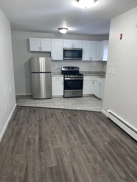 2 bed, $1,700 — Photo 3