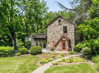 1365 Old Post Rd, Ulster Park, NY 12487