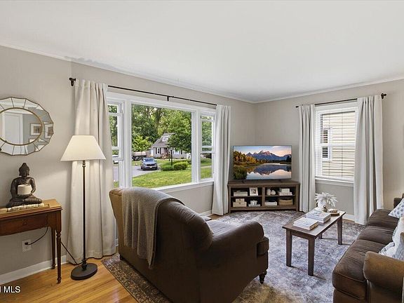 2nd image of 33 Glennon Road