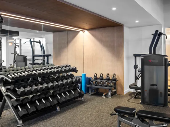 11 Ocean Parkway image 19 of 26