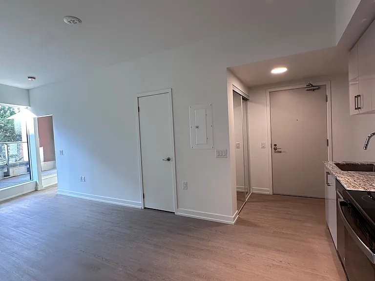4010 Eglinton Ave W #403 — Photo 14