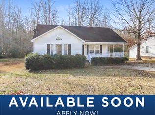 1487 Smokey Mountain Dr, Zebulon, NC 27597