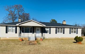 2nd image of 108 Moores Dr