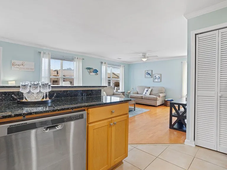 Beachview Dr — Photo 19