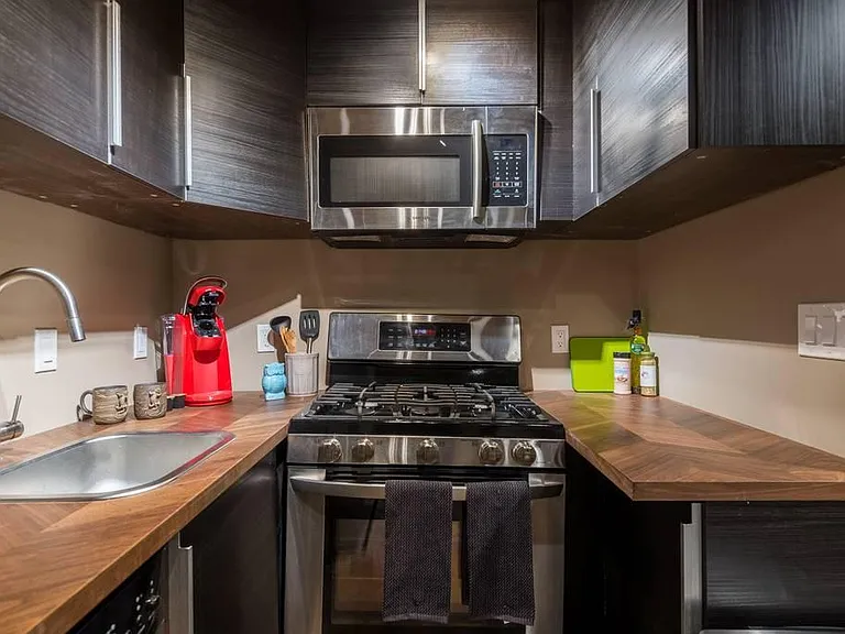 3100 Commerce St #140 — Photo 19