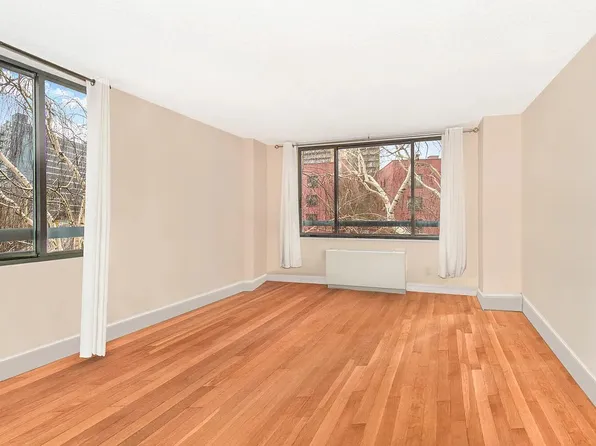 2287 Johnson Avenue image 1 of 10