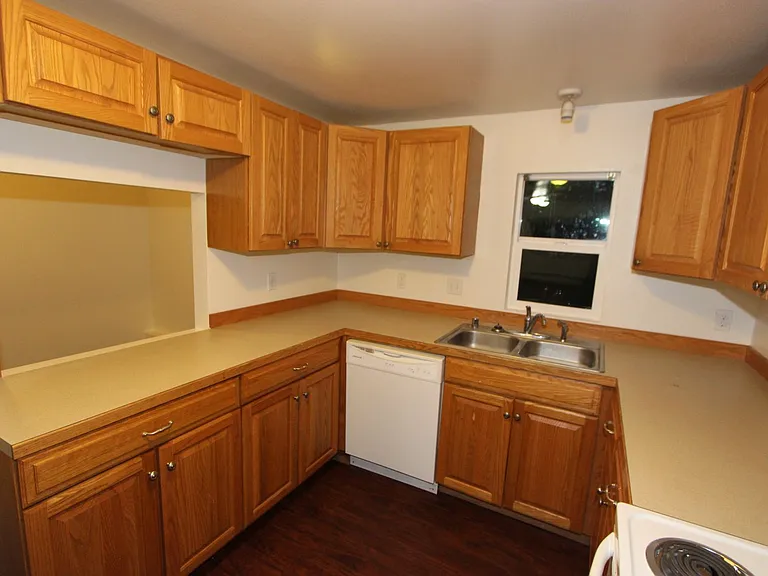 2361 Homestead Ct #4 — Photo 2