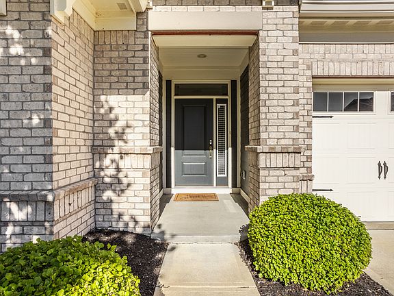 3rd image of 15653 Lawton Square Dr