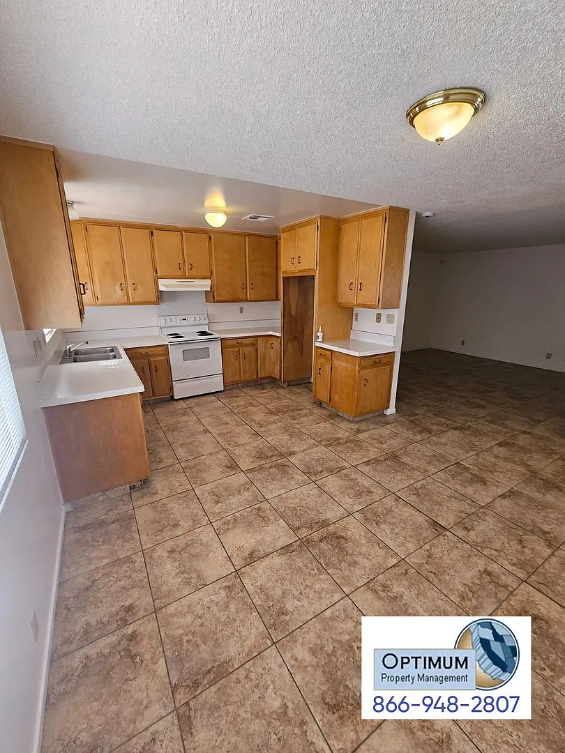15740 Serrano Rd — Photo 2