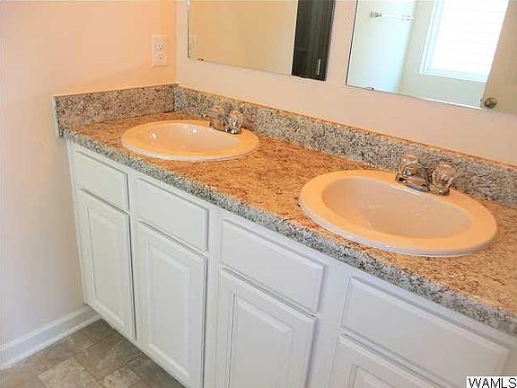 2nd image of 1492 Maxwell Cir #27