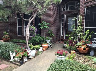 4715 S Cashel Oak Dr, Houston, TX 77069