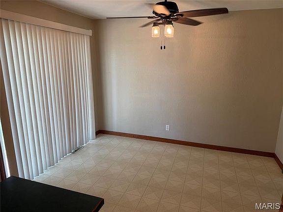 5th image of 51 W Elm St #7