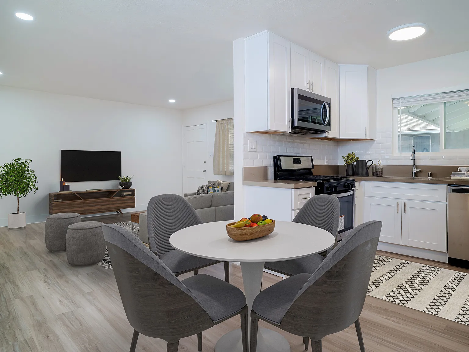 Winnetka Gardens Apartments — Photo 4
