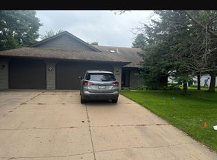 1078 98th Ave NE, Blaine, MN 55434