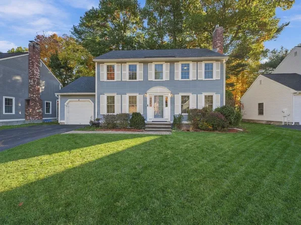 88 Stonegate Rd #88, Chelmsford, MA 01824