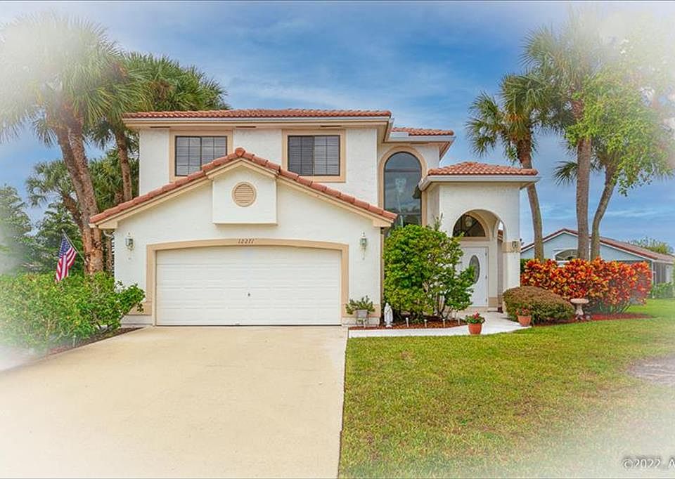 1st image of 12271 Fairway Pines Dr