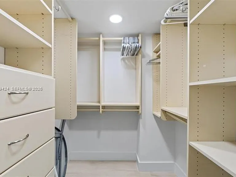 5700 Collins Ave #7J — Photo 20