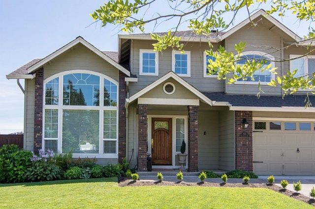 2nd image of 196 Springwood Dr