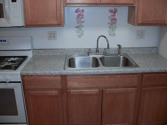 5th image of 9 W Fernwood Dr