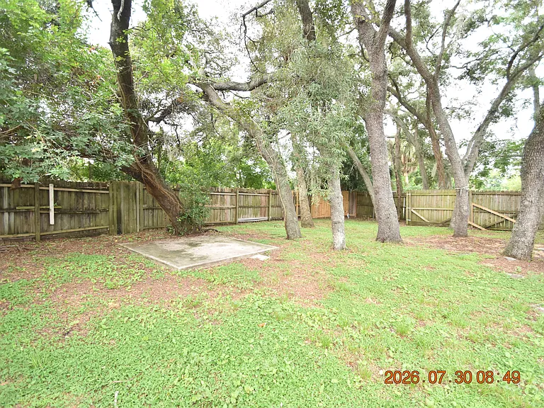 12203 N 9th St — Photo 35