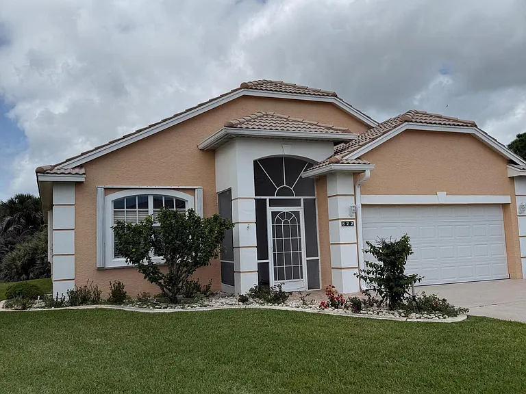 822 NW Sorrento Ln — Photo 45