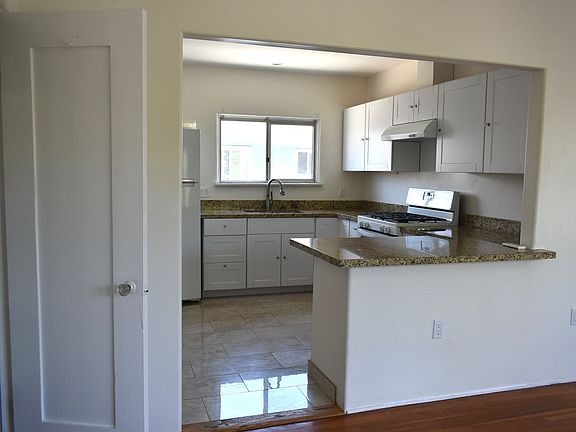 2nd image of 4438 Campus Ave #4444