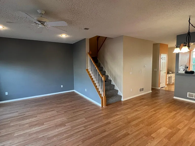 7866 Old Carriage Ct #7866 — Photo 12