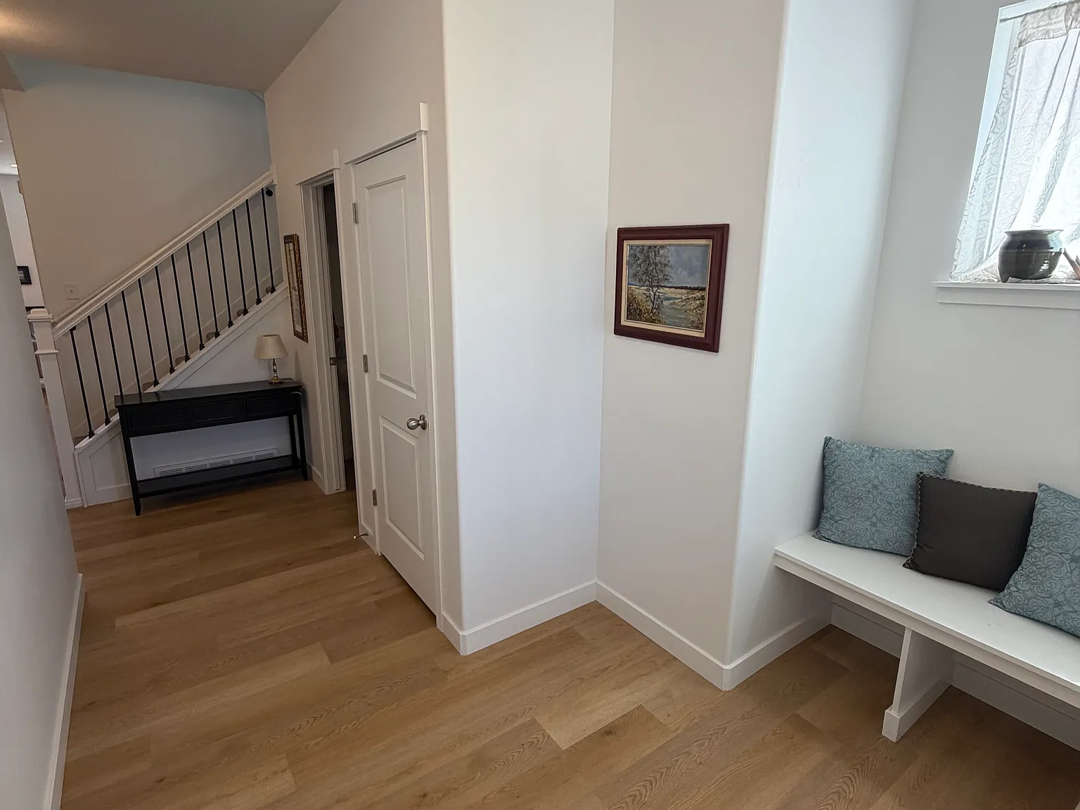 4 bed, 2.5 bath, 2378 sqft, $3,000 — Photo 4