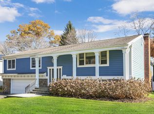 6 Concord Pl, Rye Brook, NY 10573