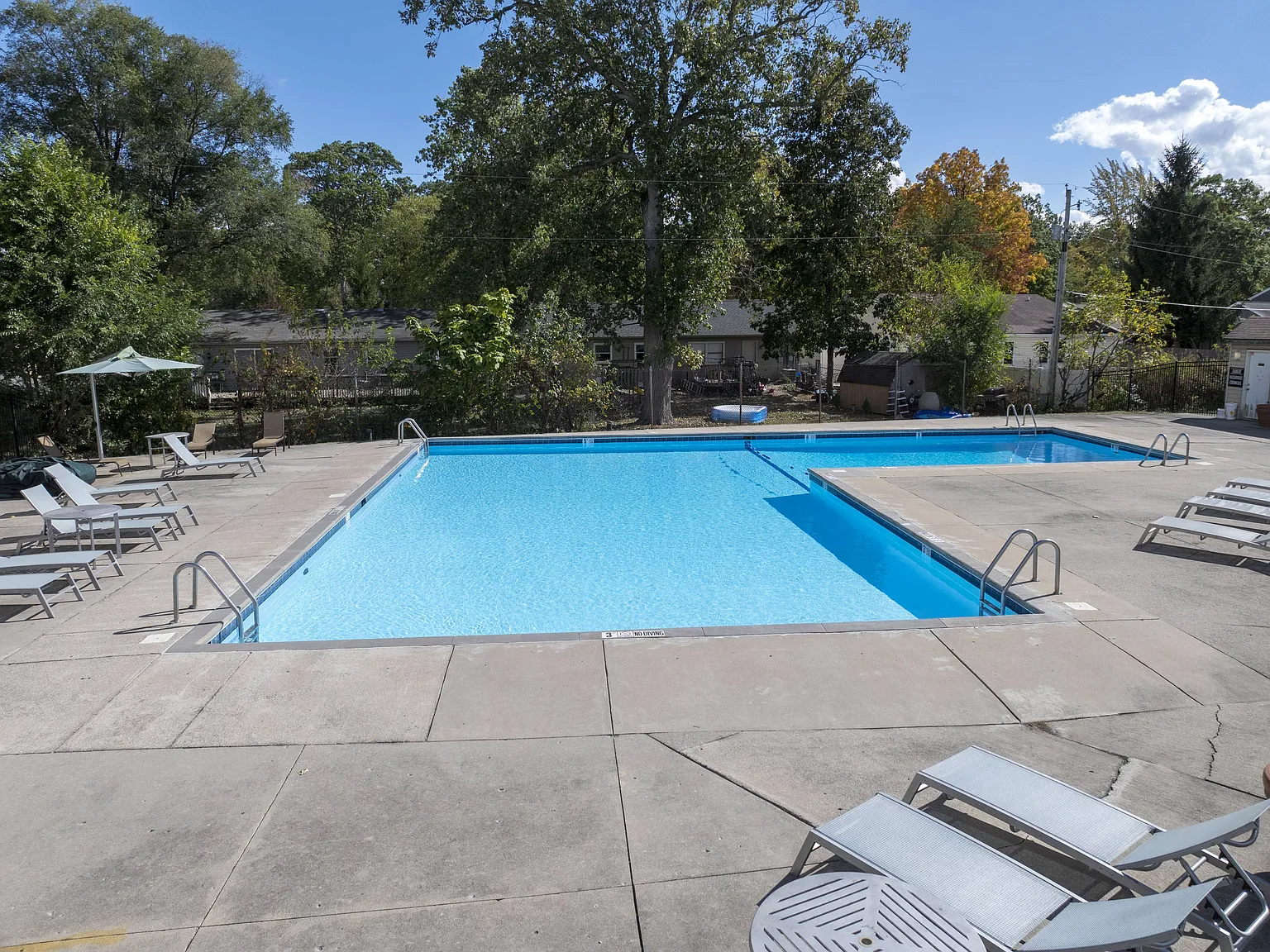 Wood Creek Apartments — Photo 4