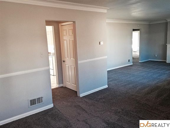 5th image of 4503 Saratoga St