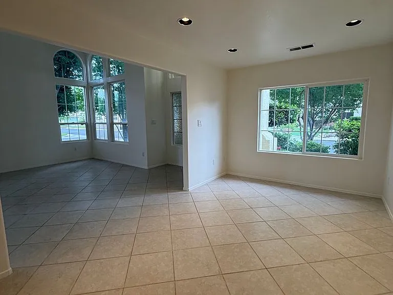 8715 Beau Maison Way — Photo 7