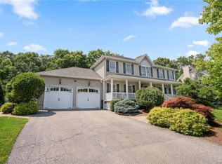 30 Baron Dr, Warwick, NY 10990